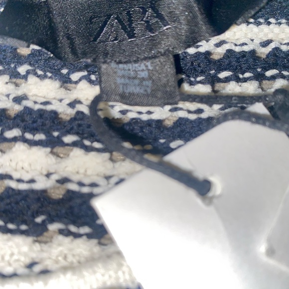 ZARA Navy and White Striped Ruffle Trim Cardigan Sweater - Size L - NEW - Picture 3 of 7